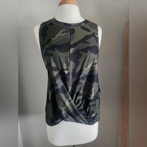 Old Navy tank size L